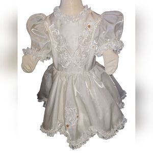 Lydia vintage white dress size 4‎